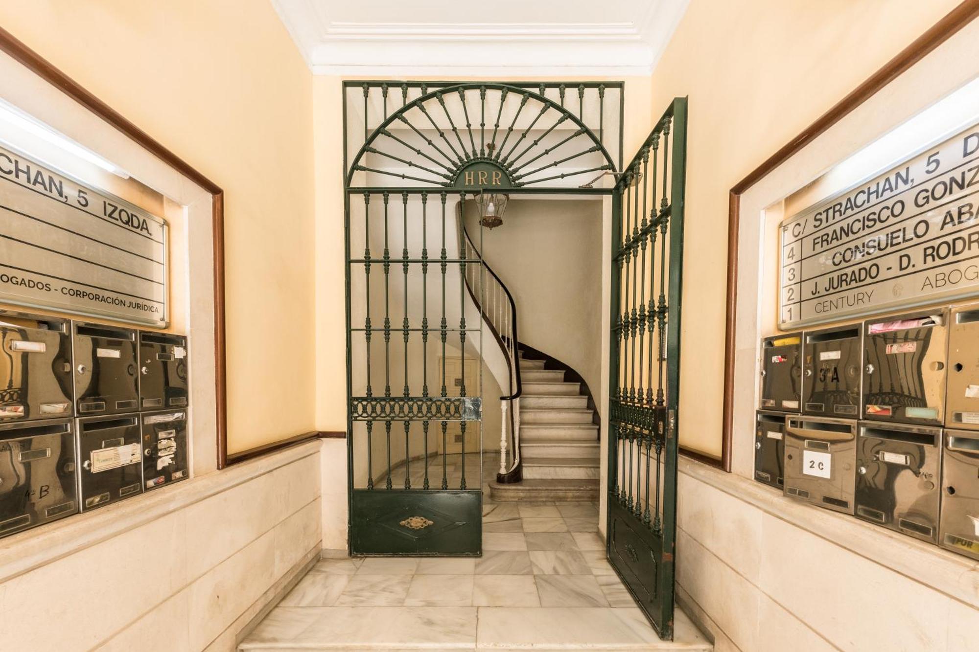 Homeclub Malaga Apartment Ngoại thất bức ảnh